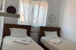THE SPOT HOSTEL OFIR