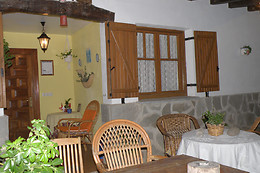AKUIOLA CASA RURAL