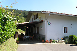 AKUIOLA CASA RURAL