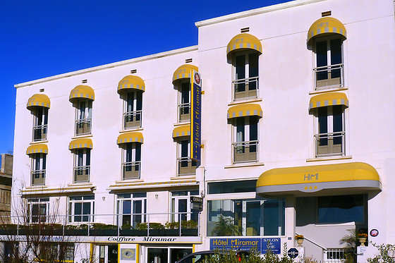 Hotel The Originals Royan Miramar - photo 0