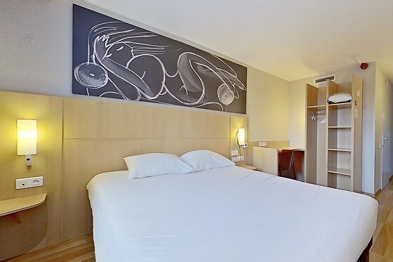 NOVOTEL EVRY COURCOURONNES - photo 1