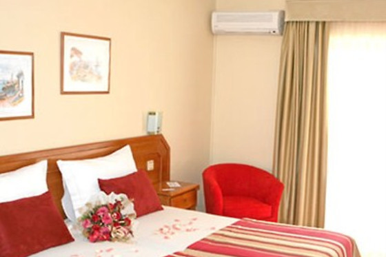 HOTEL PENINSULAR - AMARES - photo 2