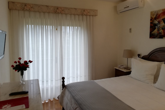 HOTEL PENINSULAR - AMARES - photo 1